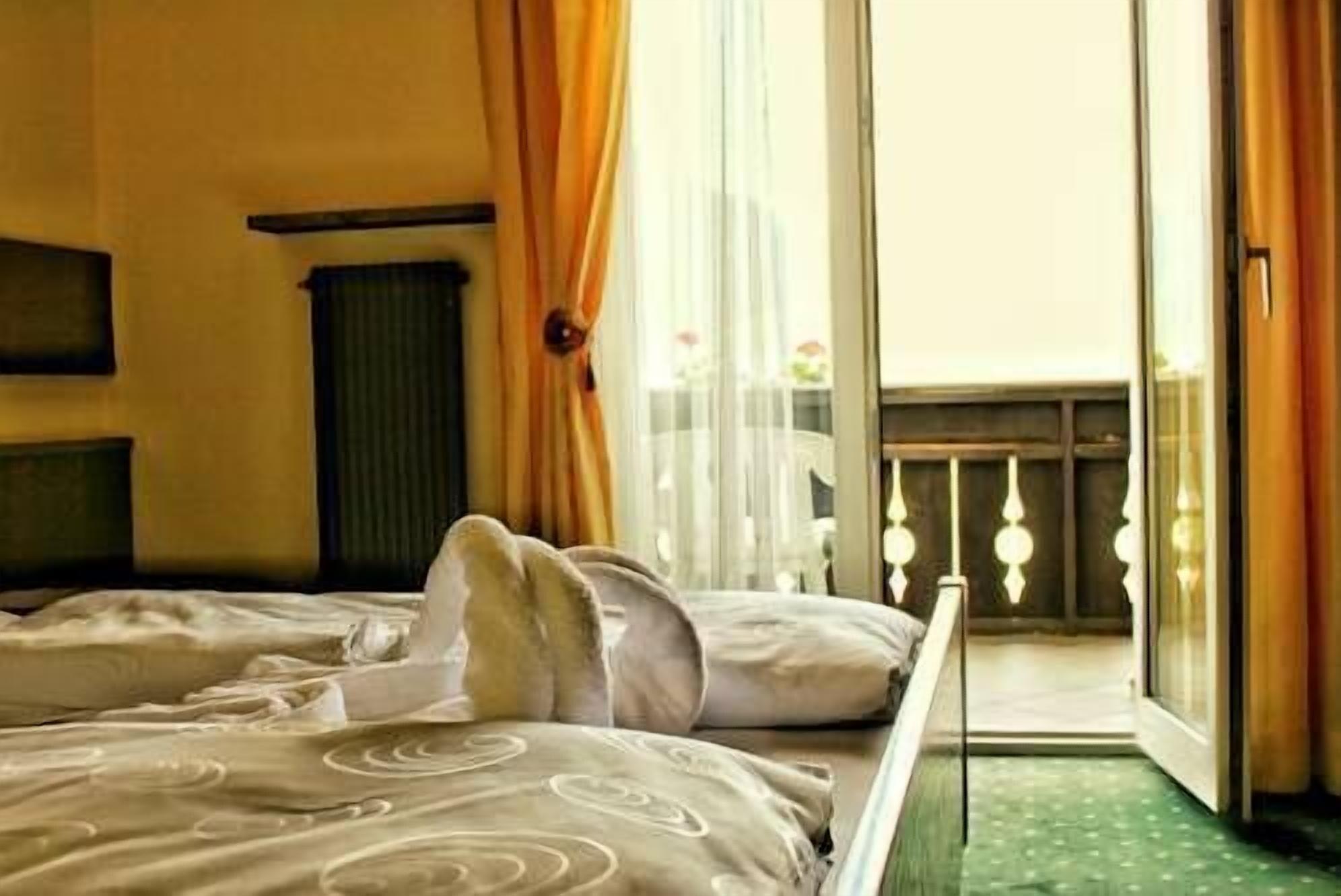 Panoramahotel Unterinnerhof Auna di Sotto Kültér fotó